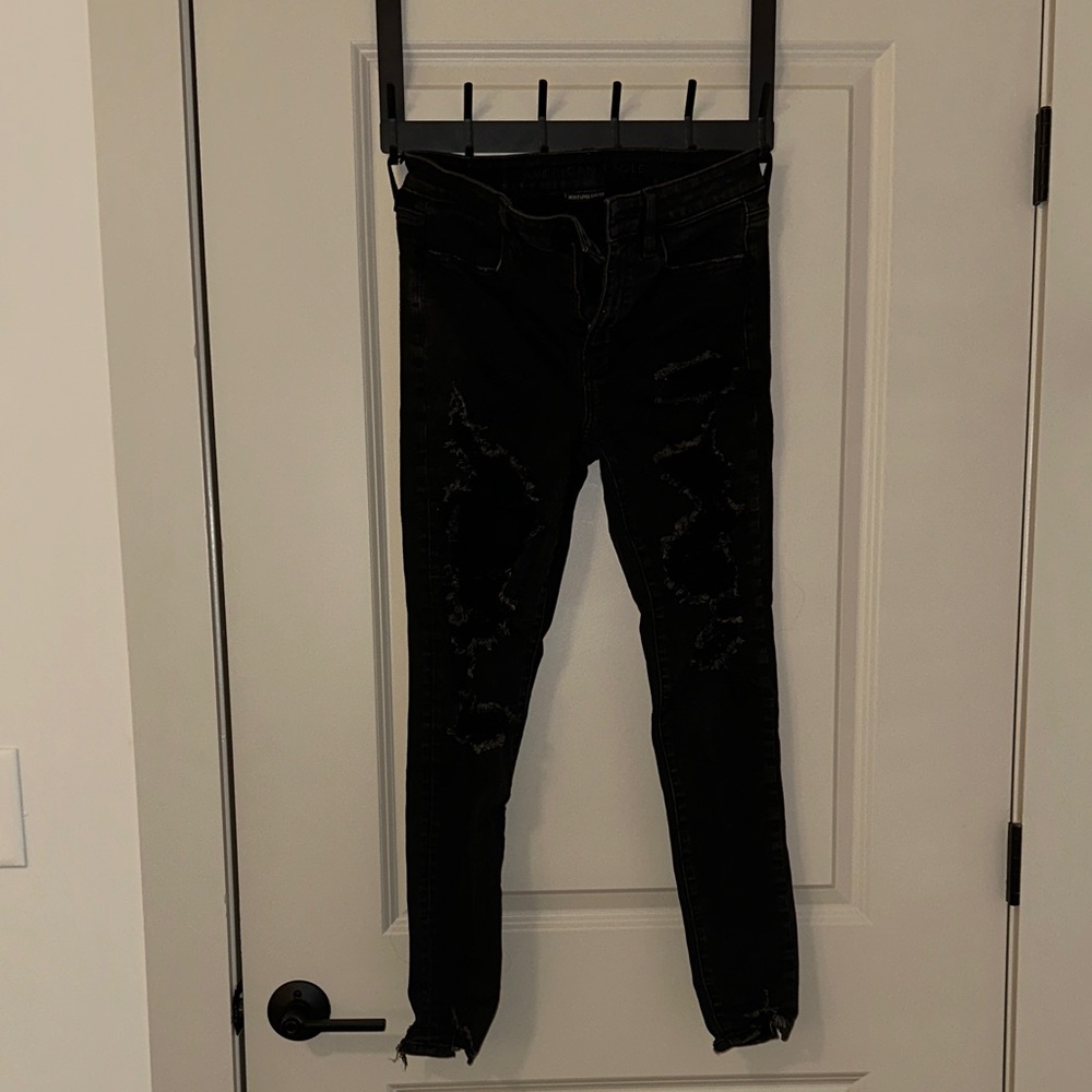Black Distressed Women’s Jeans